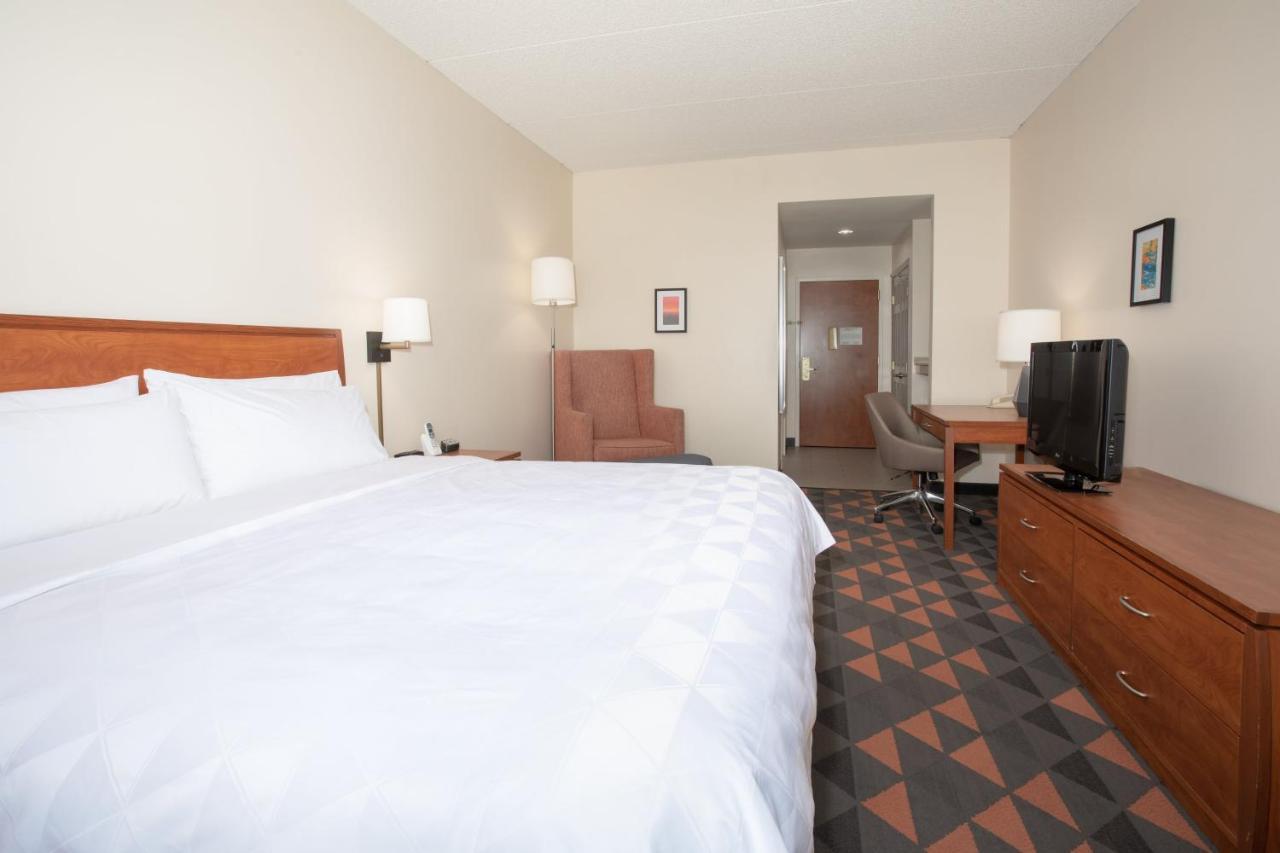Holiday Inn & Suites Goodyear - West Phoenix Area By Ihg Exterior foto