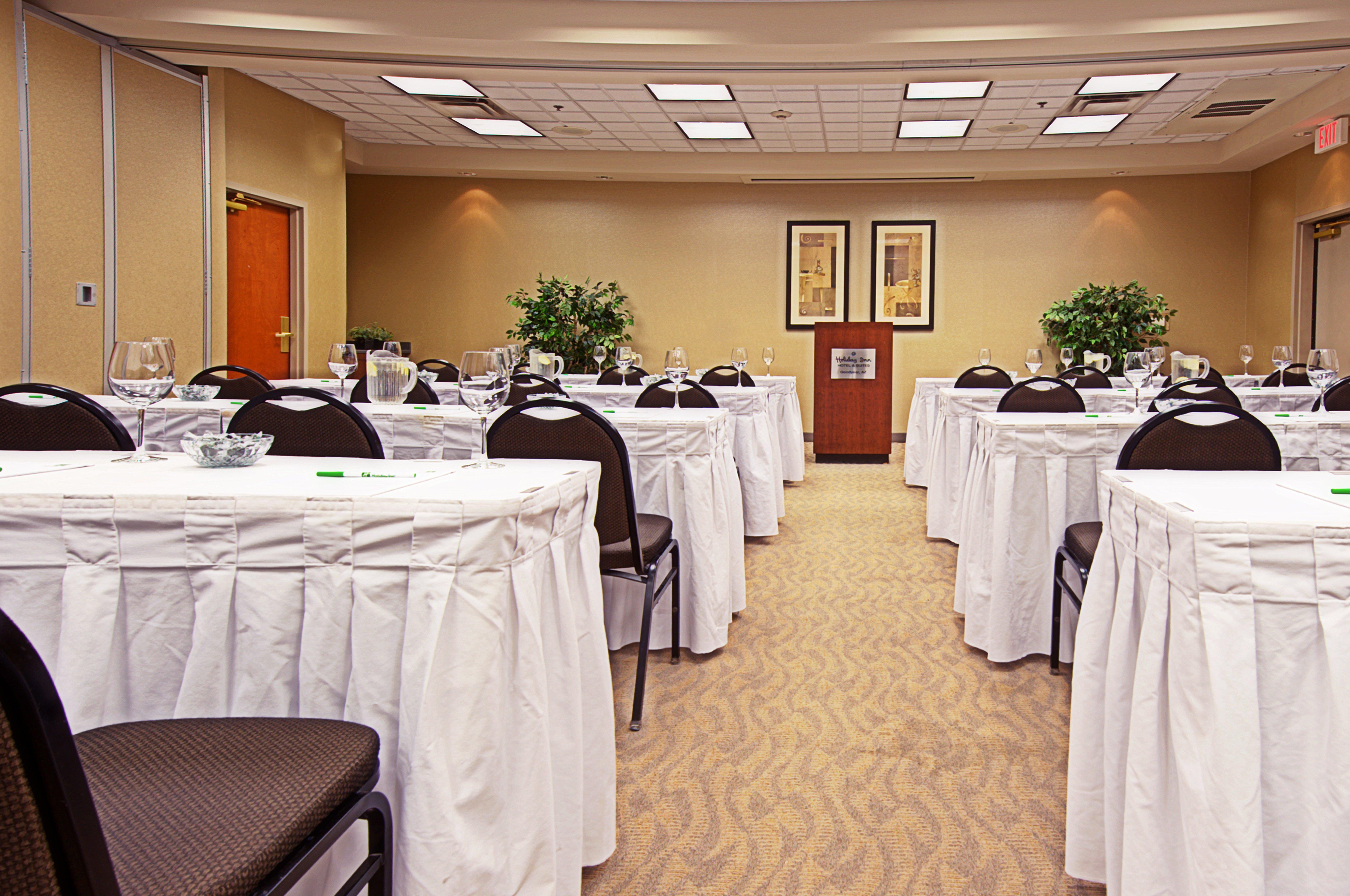 Holiday Inn & Suites Goodyear - West Phoenix Area By Ihg Exterior foto